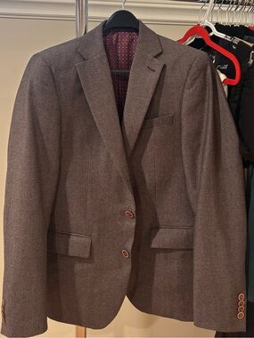 strand Brown Sport Coat - Classic Two-Button Suit Jacket